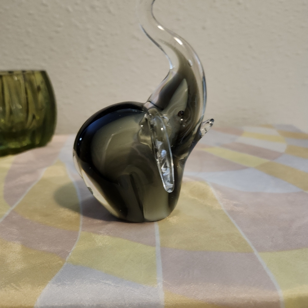 Elegant Glass Elephant Figurine - Black and Gray S P I Home - Picture 4 of 8